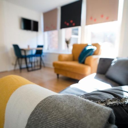 Bess'S Snug Appartement Matlock  Buitenkant foto